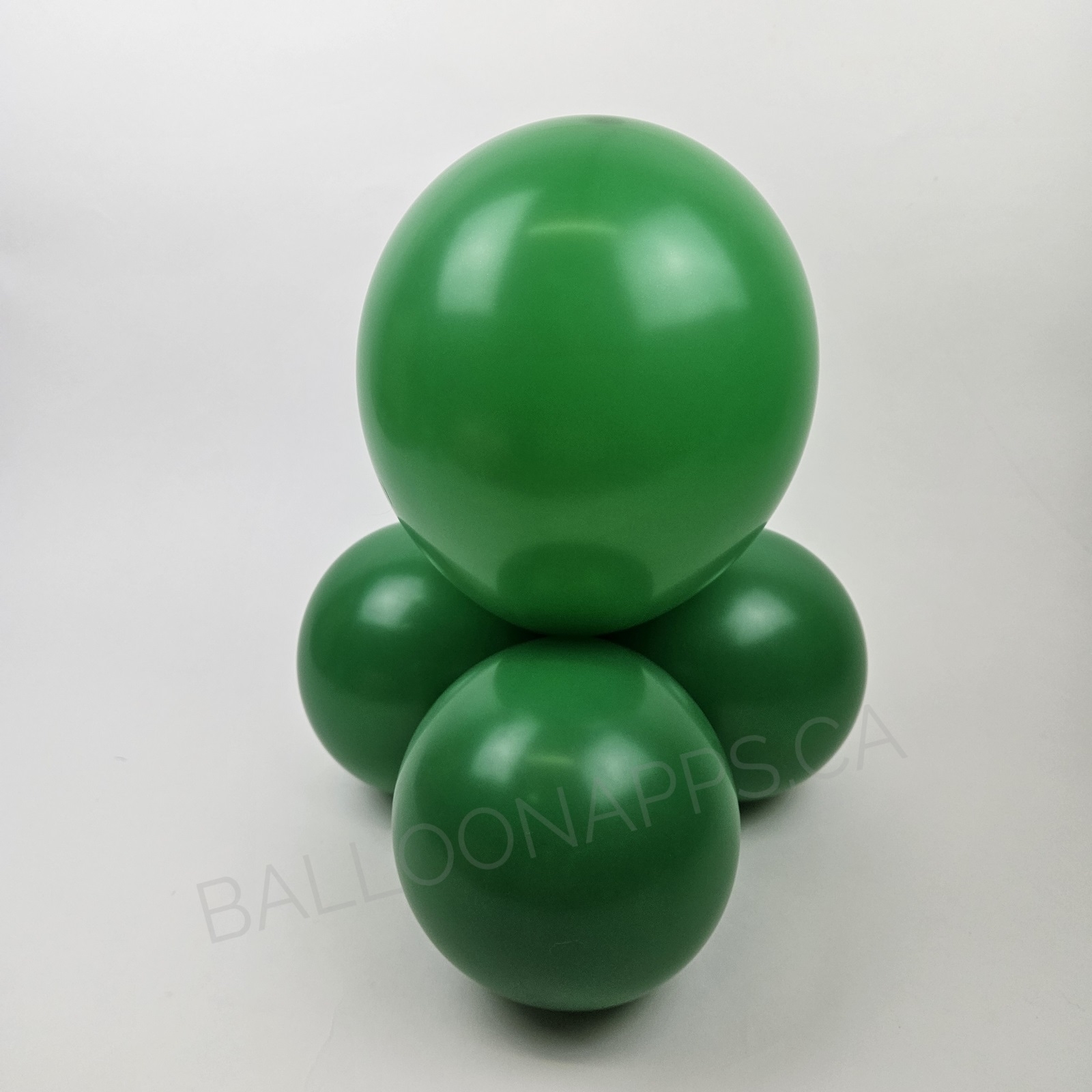 balloon texture SEM (50) 260 Deluxe Shamrock Green Balloons